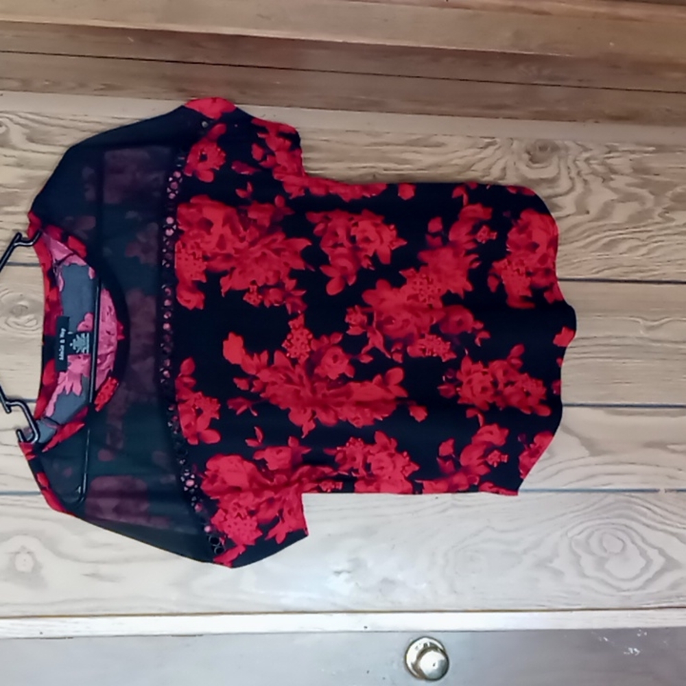 Short sleeve blouse